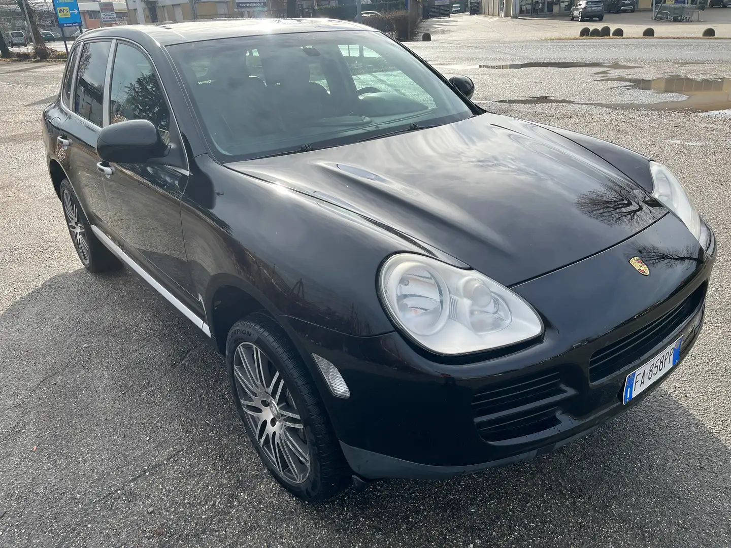 Porsche Cayenne 3.2 250cv Tipronic ASI + CRS a libretto Nero - 1