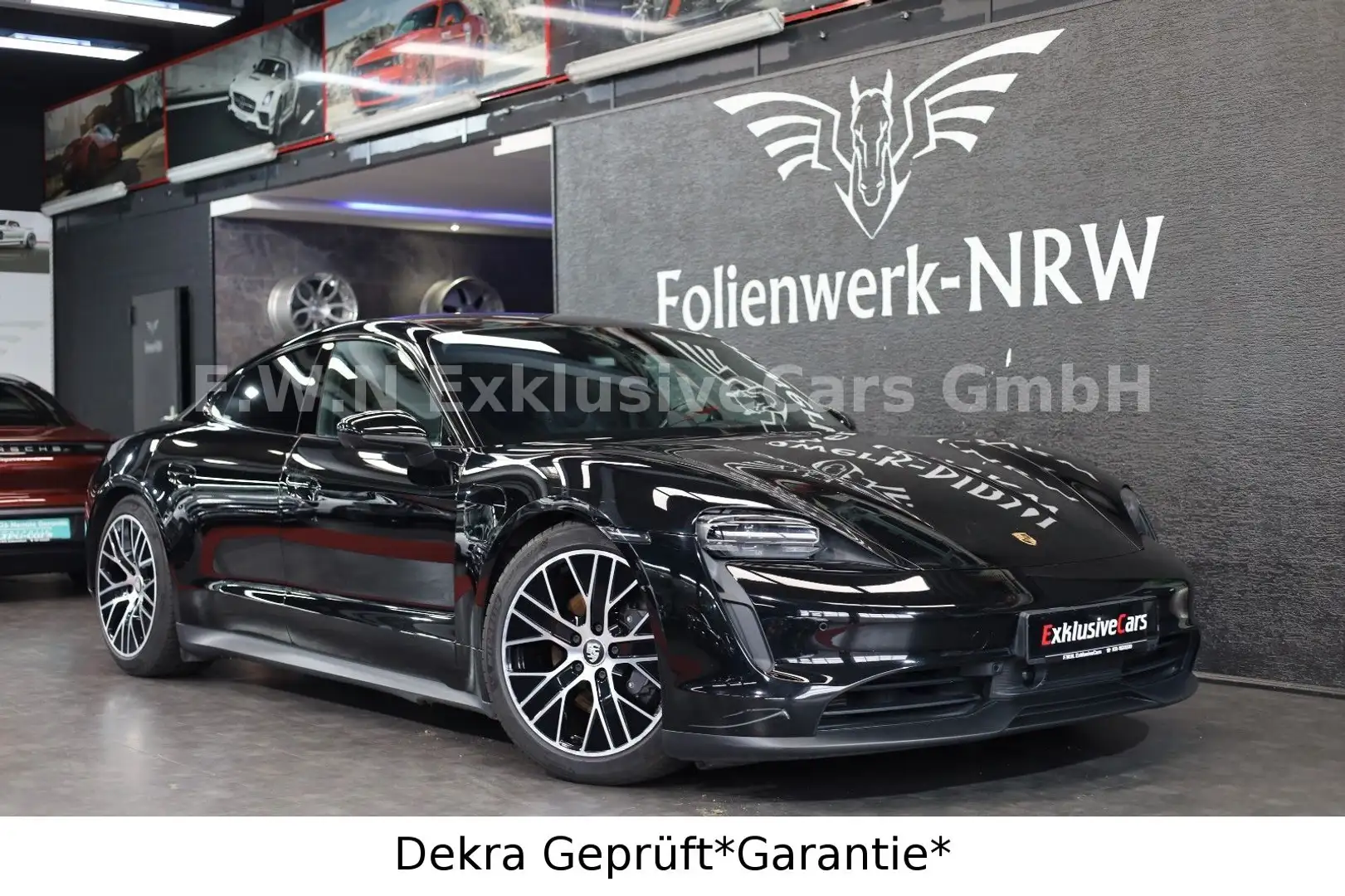 Porsche Taycan 93,4kWh* 476PS*Pano*ACC*Luft*360° Noir - 1