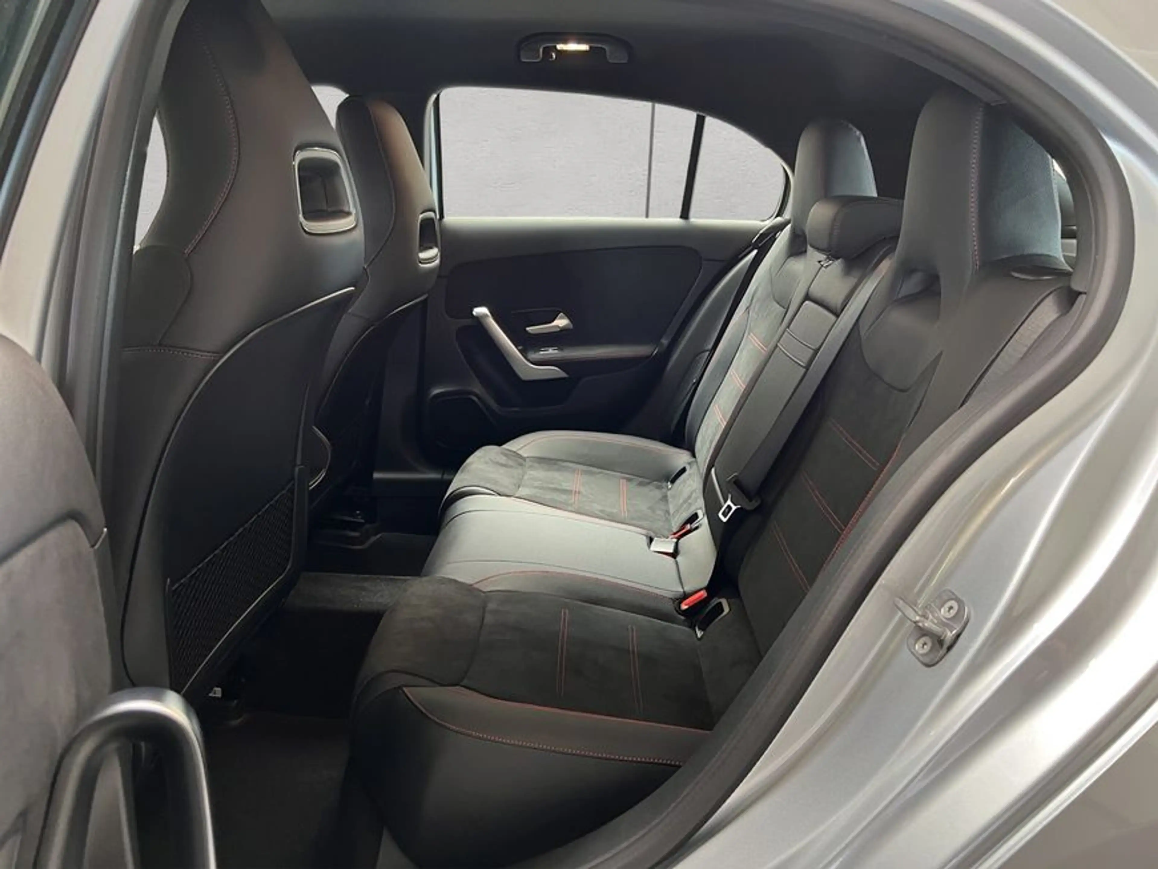 Mercedes-Benz A 200 A-Klasse — photo 13
