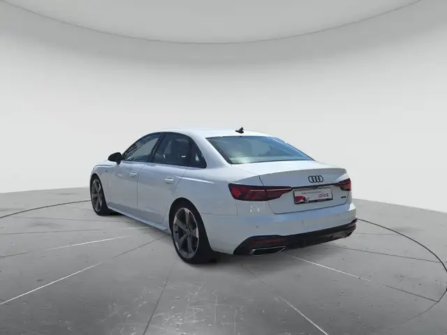 Audi A4 view 3