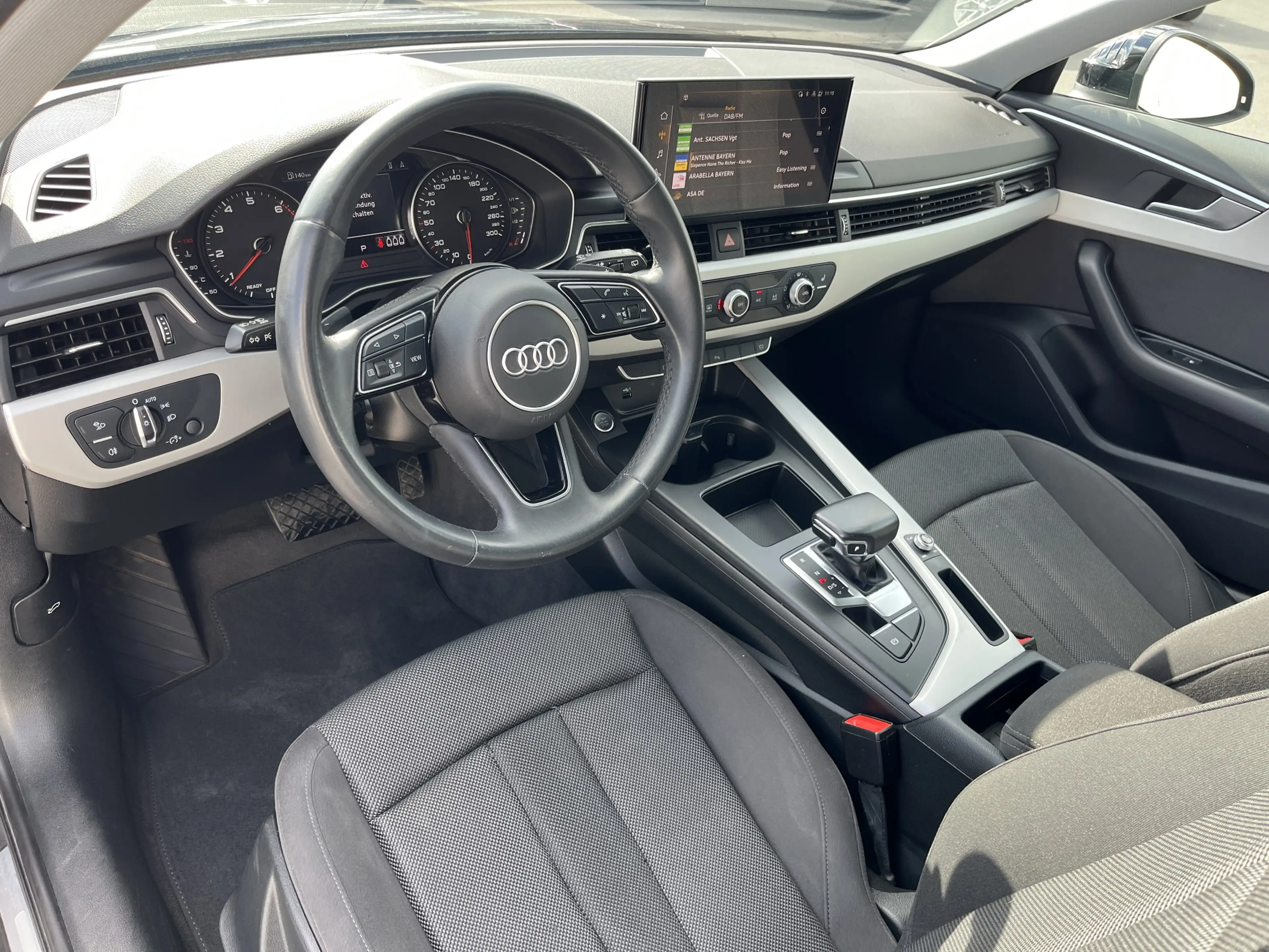 Audi A4 Avant 35 2.0 TFSI S tronic advanced 138€ m.20% A — photo 12