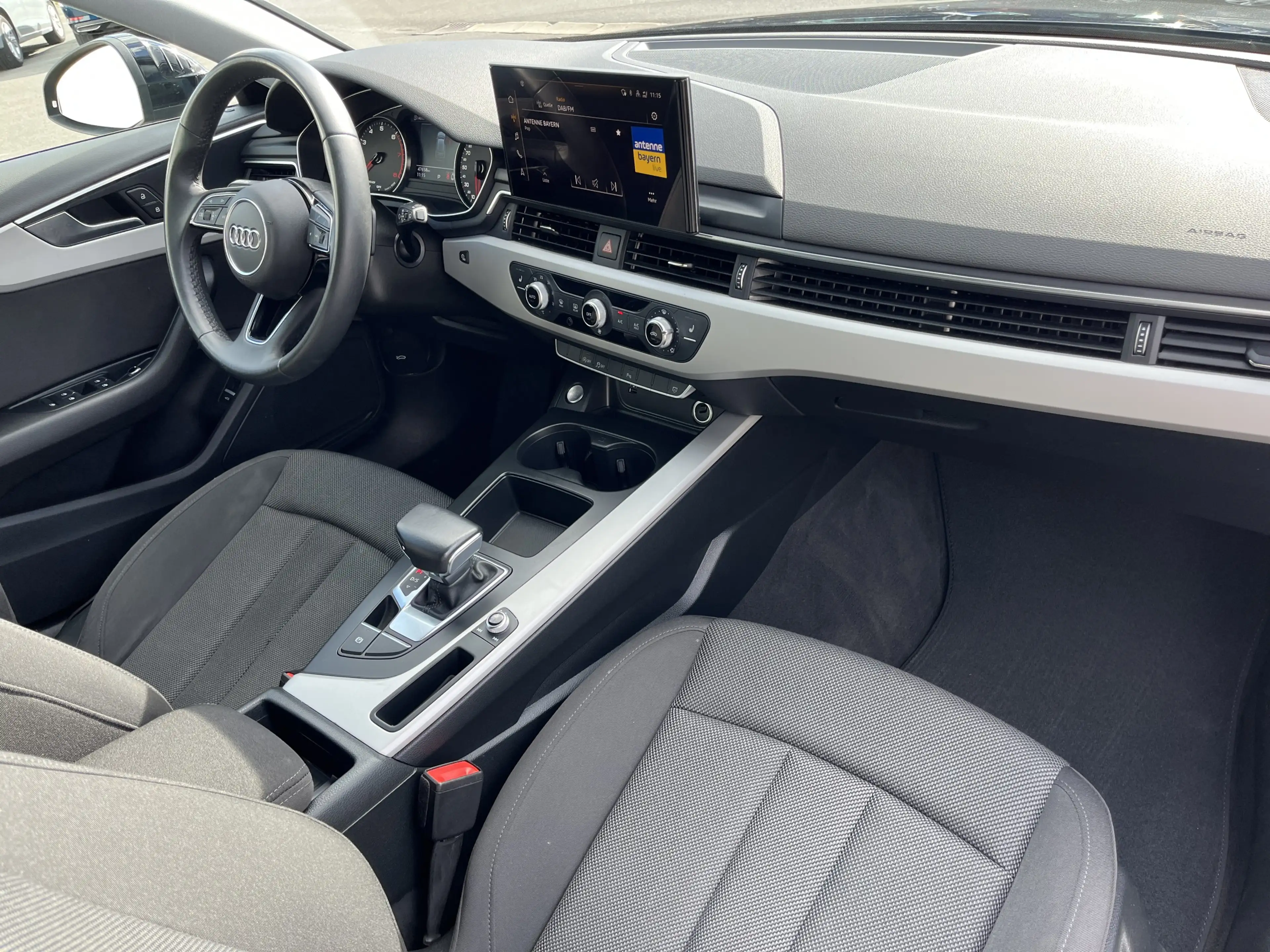 Audi A4 Avant 35 2.0 TFSI S tronic advanced 138€ m.20% A — photo 14