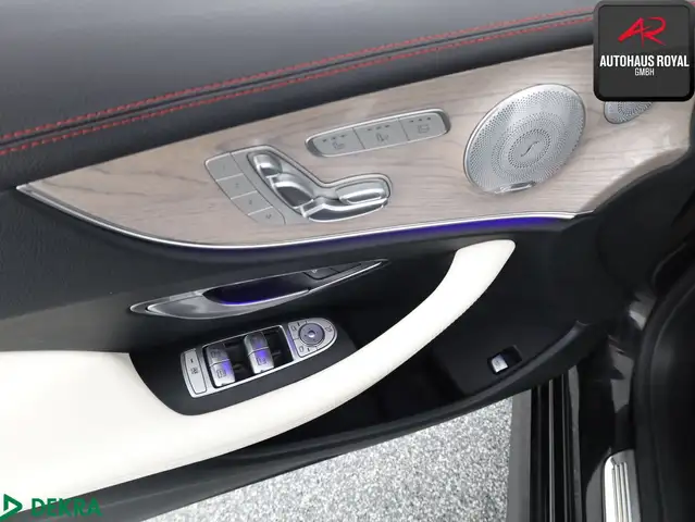Mercedes-Benz E-Class view 28