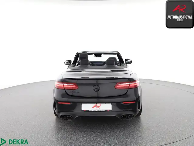 Mercedes-Benz E-Class view 4