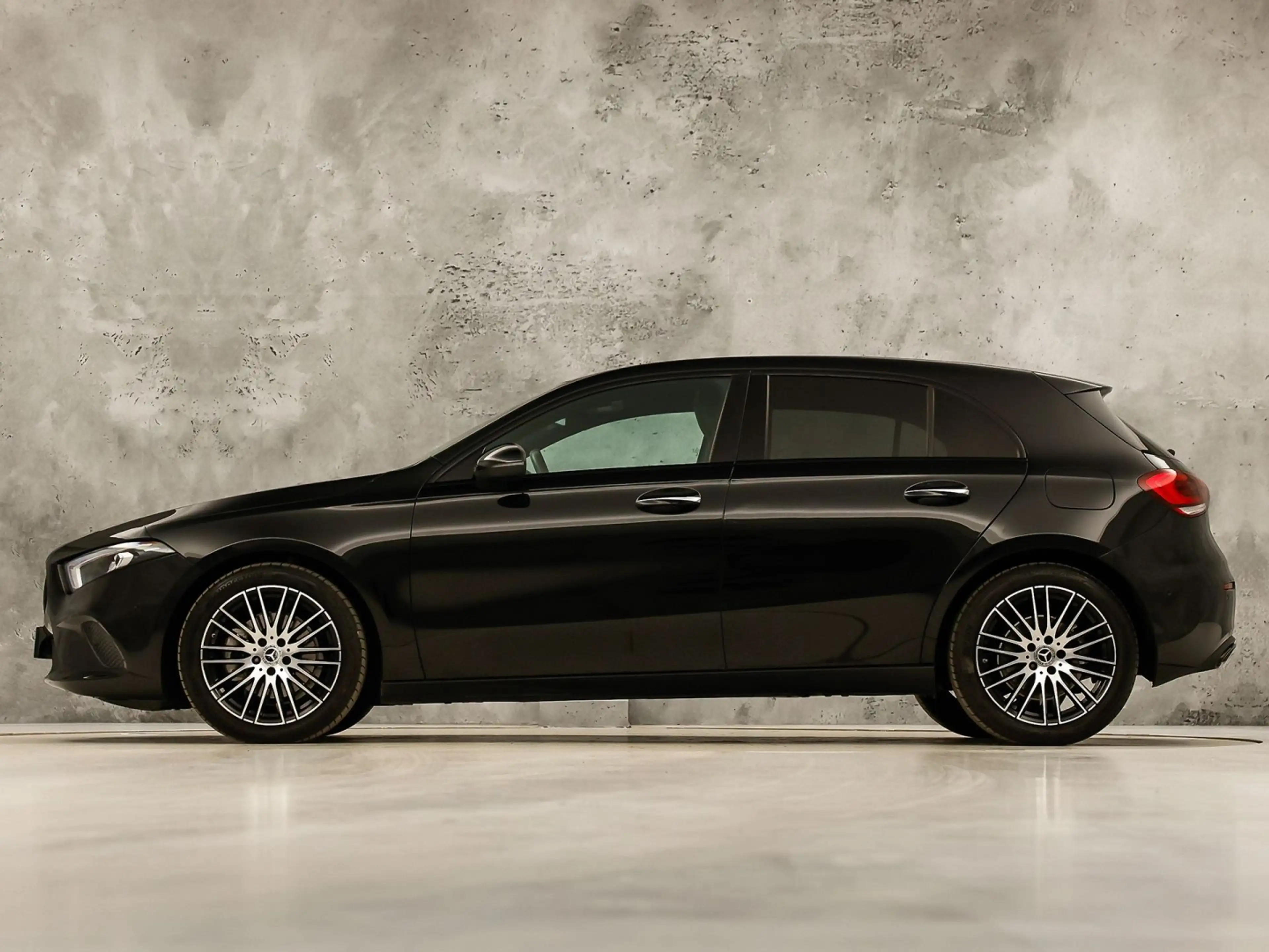 Mercedes-Benz A 200 AMG Sport 163Pk Automaat (PANORAMADAK, APPLE CARPL — photo 2