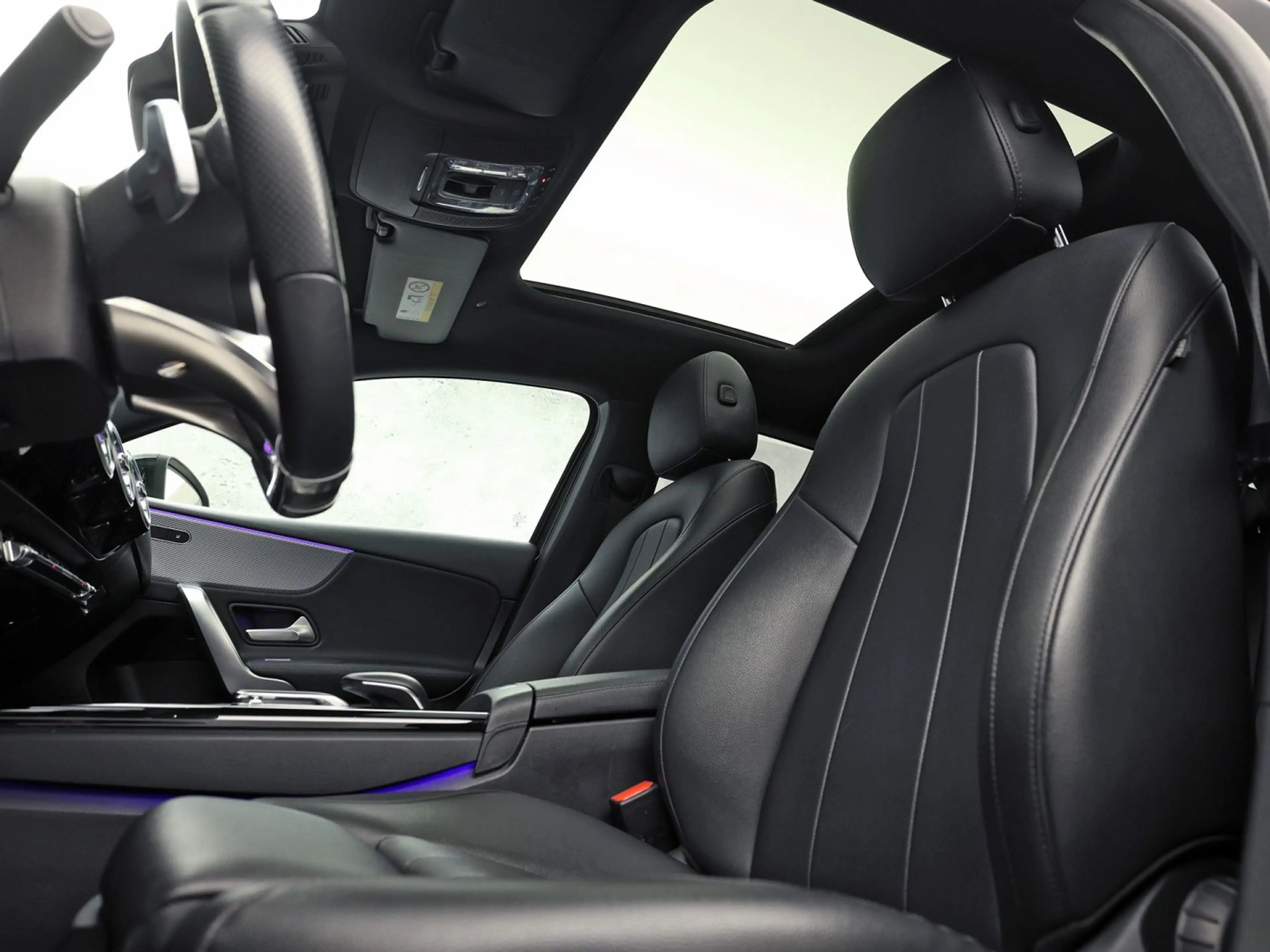 Mercedes-Benz A 200 AMG Sport 163Pk Automaat (PANORAMADAK, APPLE CARPL — photo 8