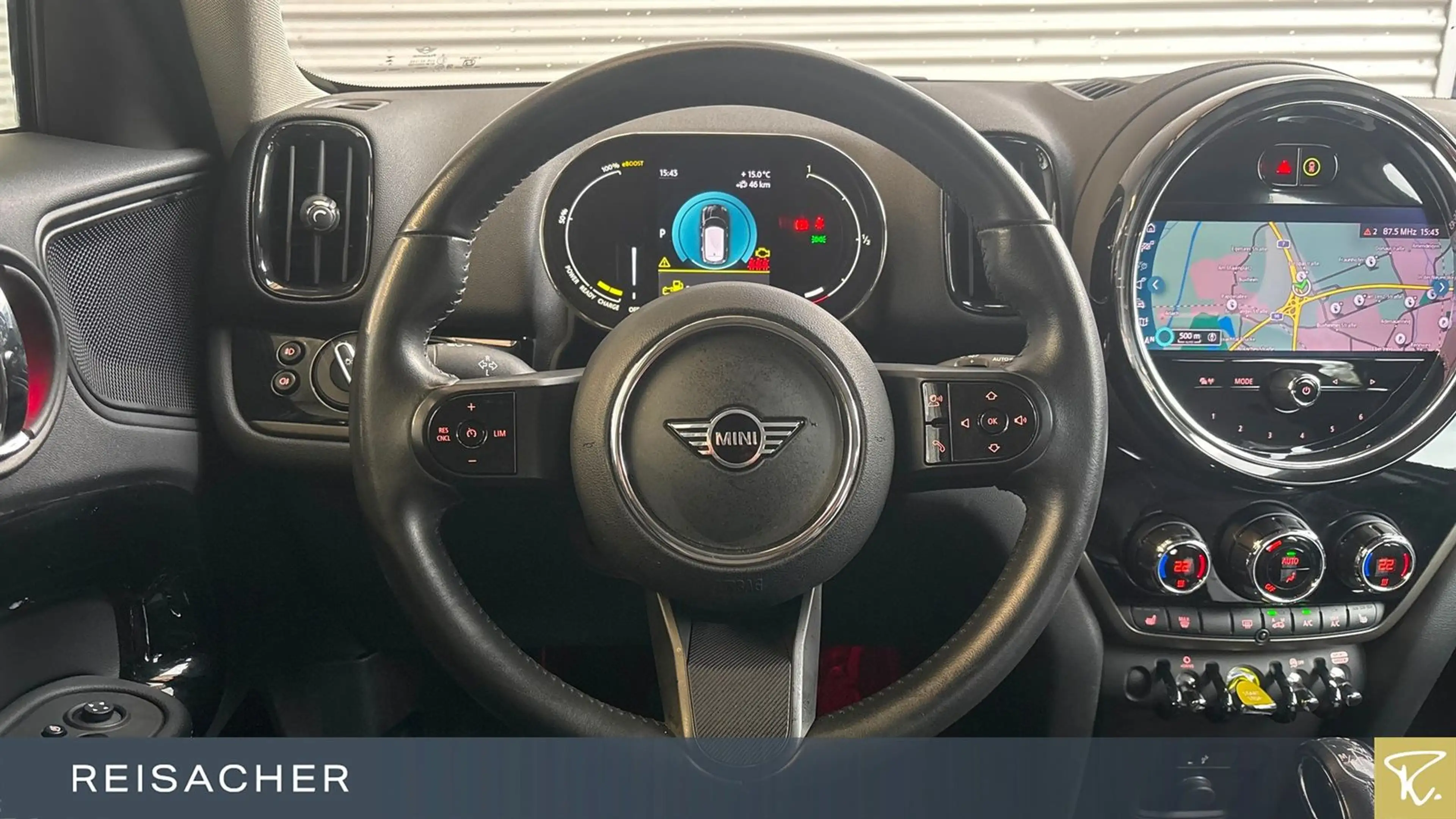 MINI Cooper SE Countryman Cooper SE ALL 4 Countryman A Essential-Trim Navi — photo 5