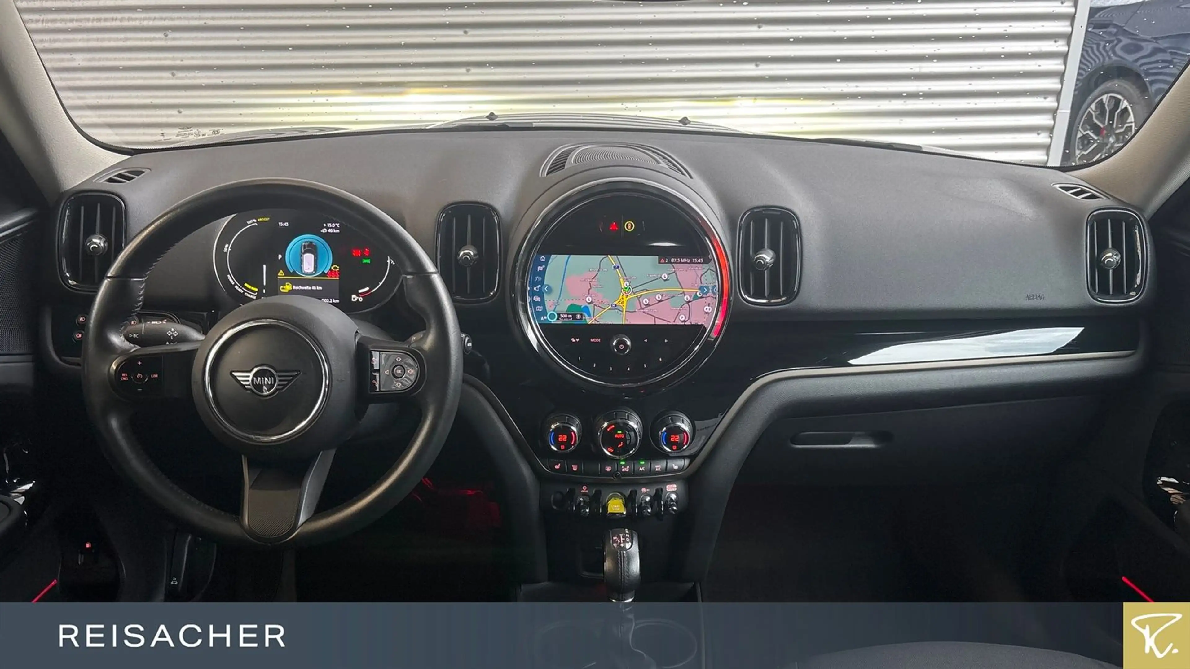 MINI Cooper SE Countryman Cooper SE ALL 4 Countryman A Essential-Trim Navi — photo 6