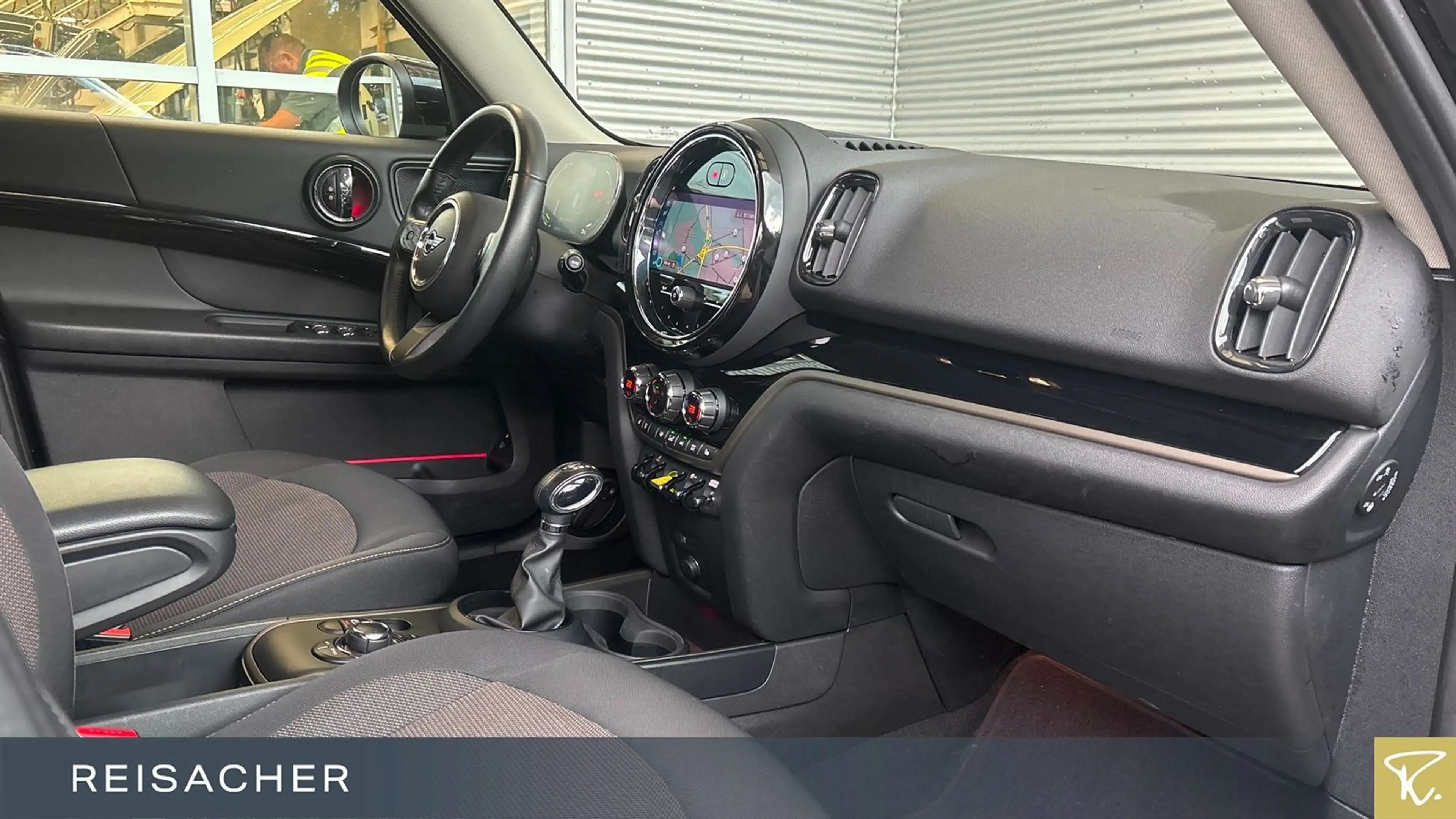 MINI Cooper SE Countryman Cooper SE ALL 4 Countryman A Essential-Trim Navi — photo 13