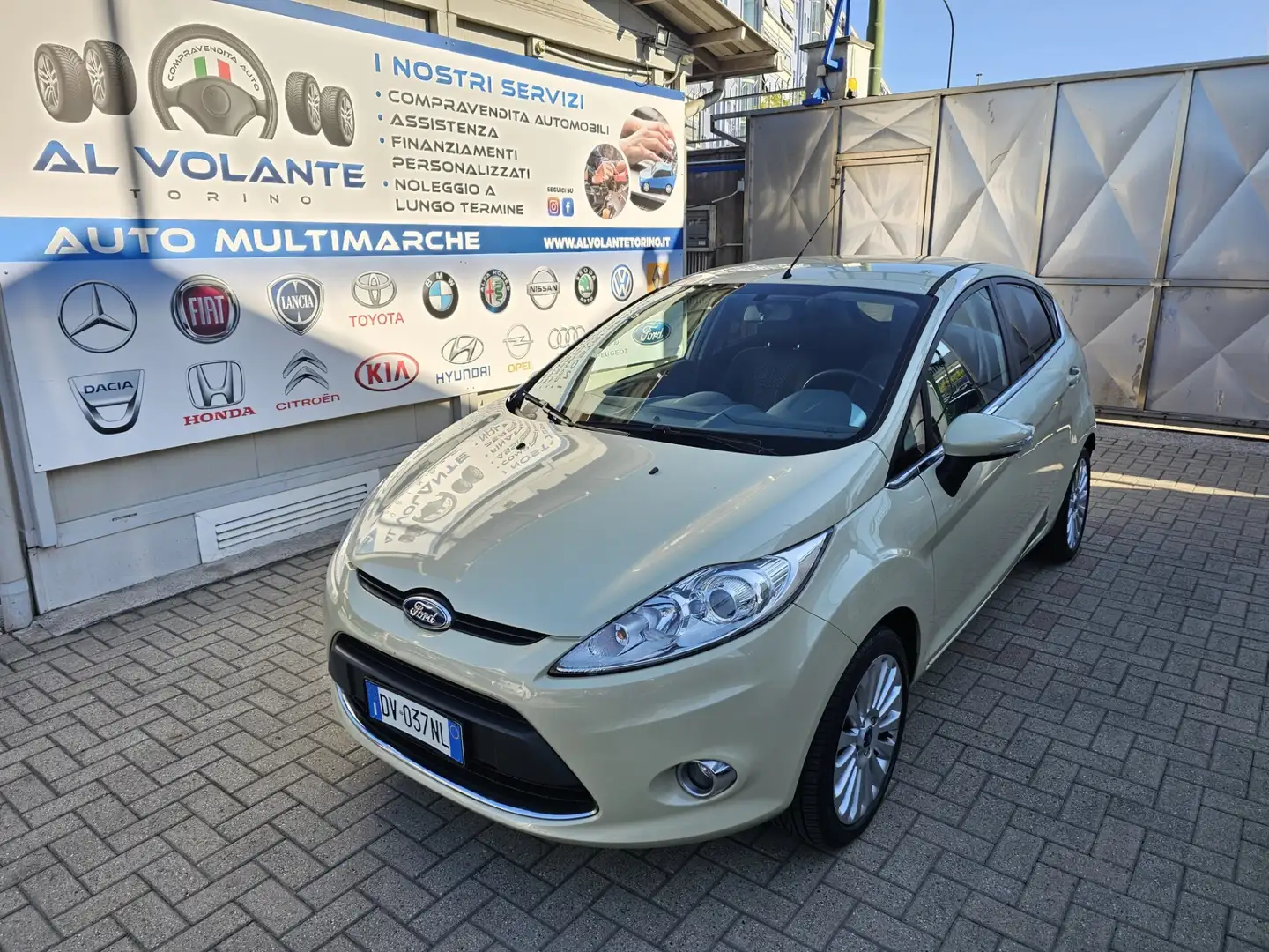 Ford Fiesta Fiesta 1.2 82 CV 5 porte Titanium Beige - 1