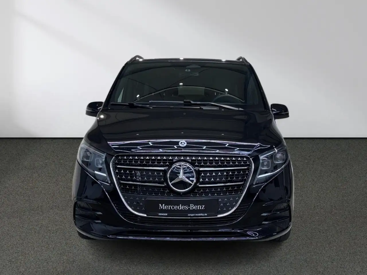 Mercedes-Benz V 300 d Avantgarde 4x4 extralang AMG AIRMATIC 360 5