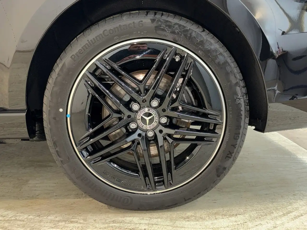 Mercedes-Benz V 300 d Avantgarde 4x4 extralang AMG AIRMATIC 360 8