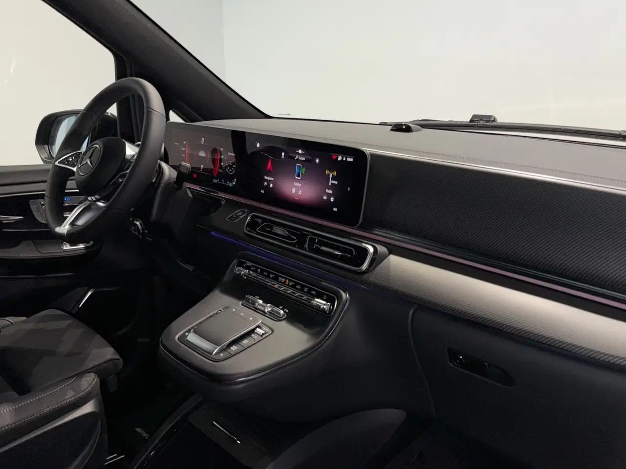 Mercedes-Benz V 300 d Avantgarde 4x4 extralang AMG AIRMATIC 360 13