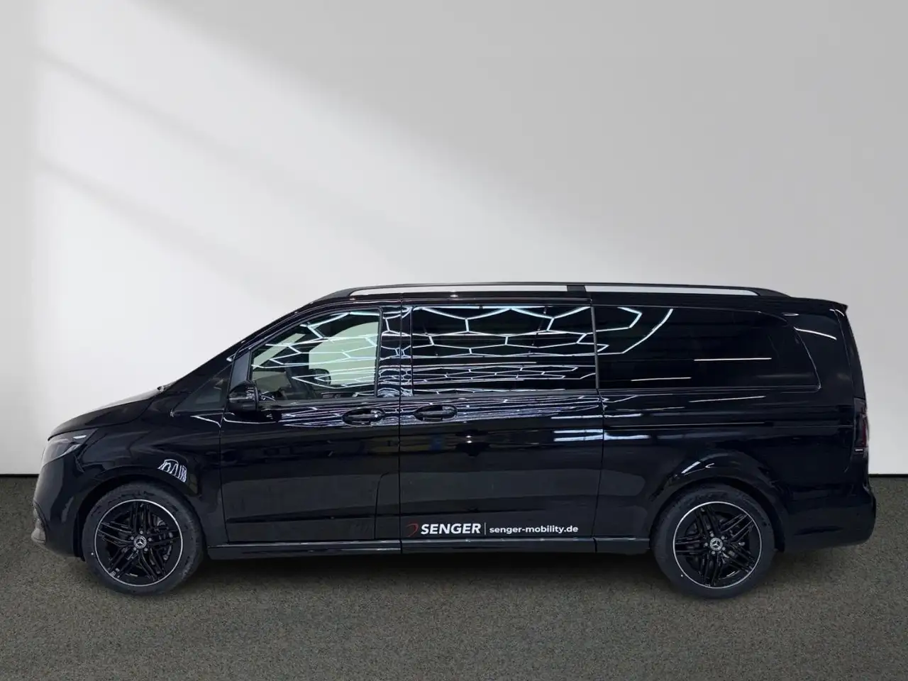 Mercedes-Benz V 300 d Avantgarde 4x4 extralang AMG AIRMATIC 360 3