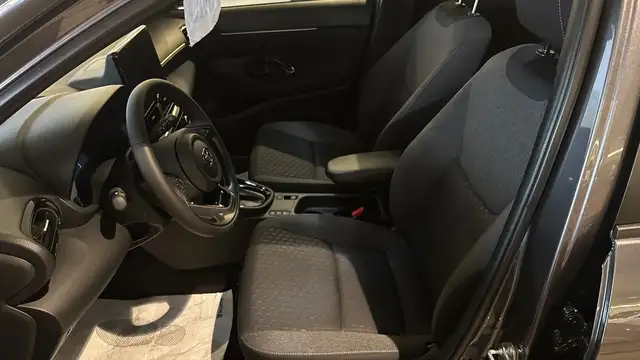 Toyota Yaris Cross view 23