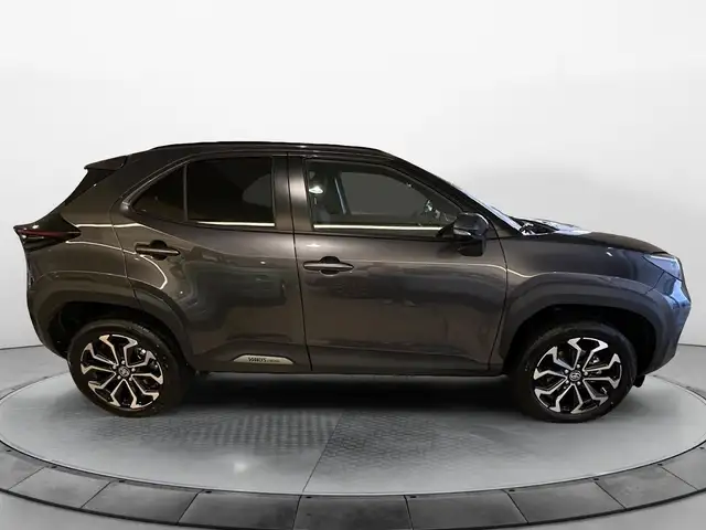 Toyota Yaris Cross view 6