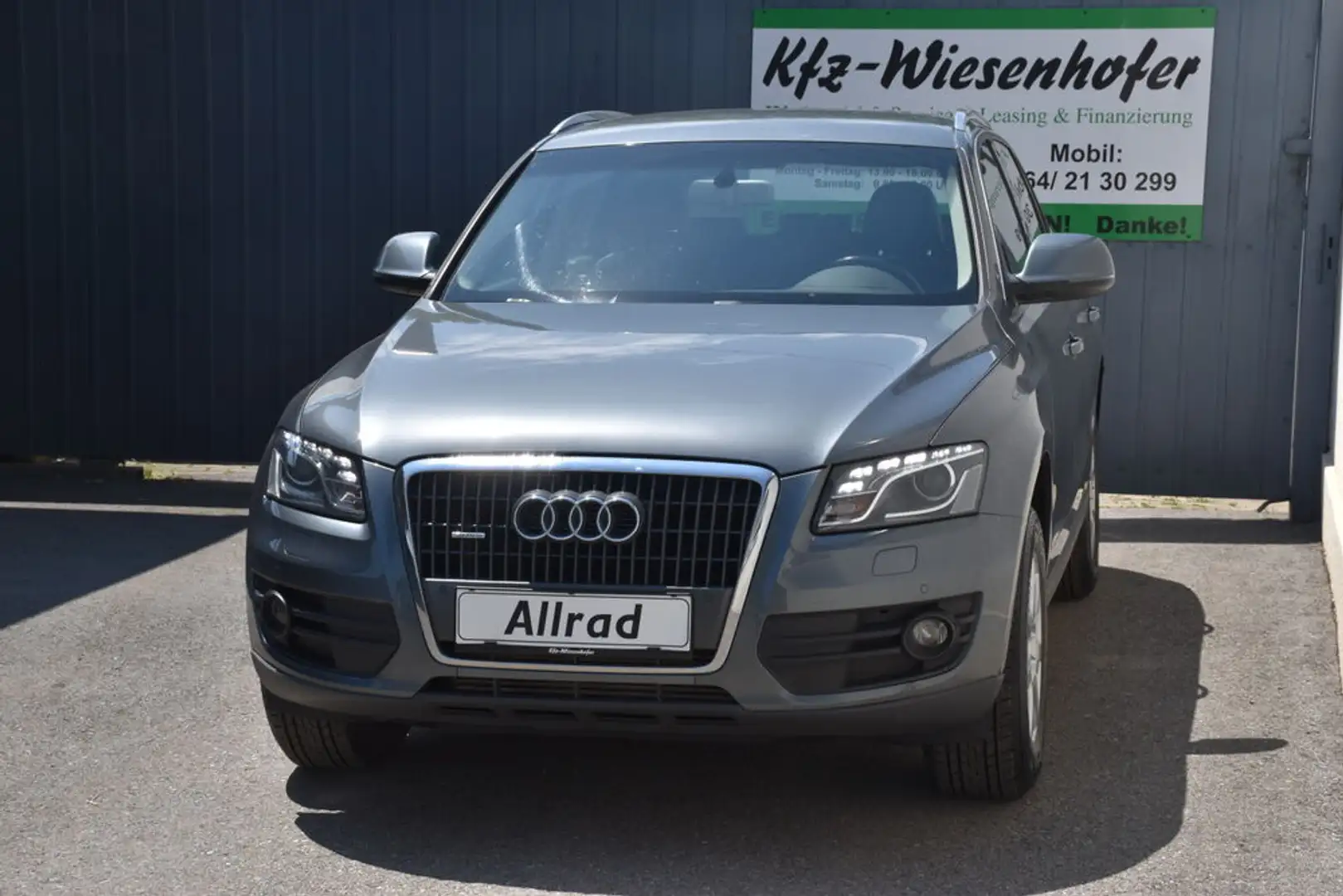 Audi Q5 2.0 TDI quattro /Pickerl+Reifen NEU Anhängerkup Grey - 2