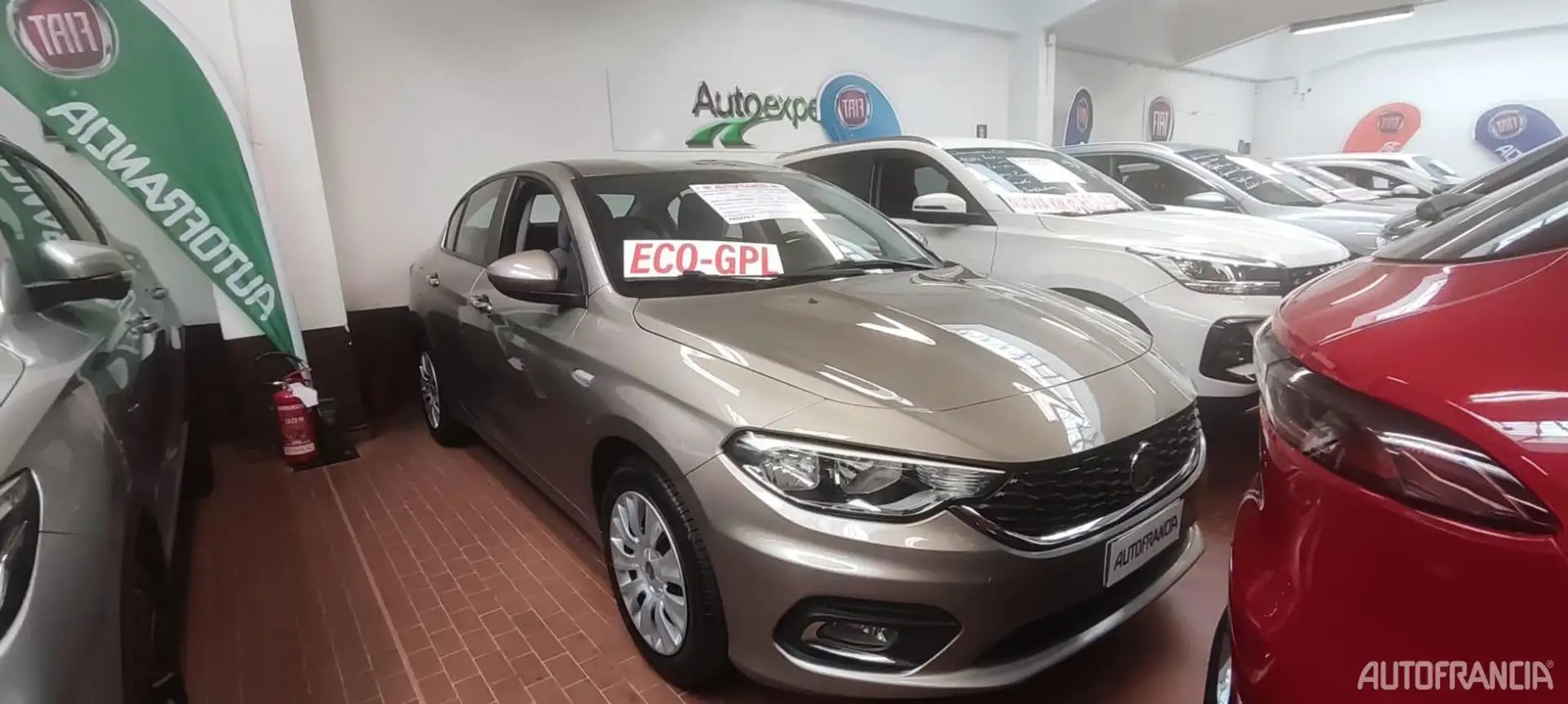 Fiat Tipo TIPO - 4P 1.4 EASY 95CV EASY Bronzo - 2