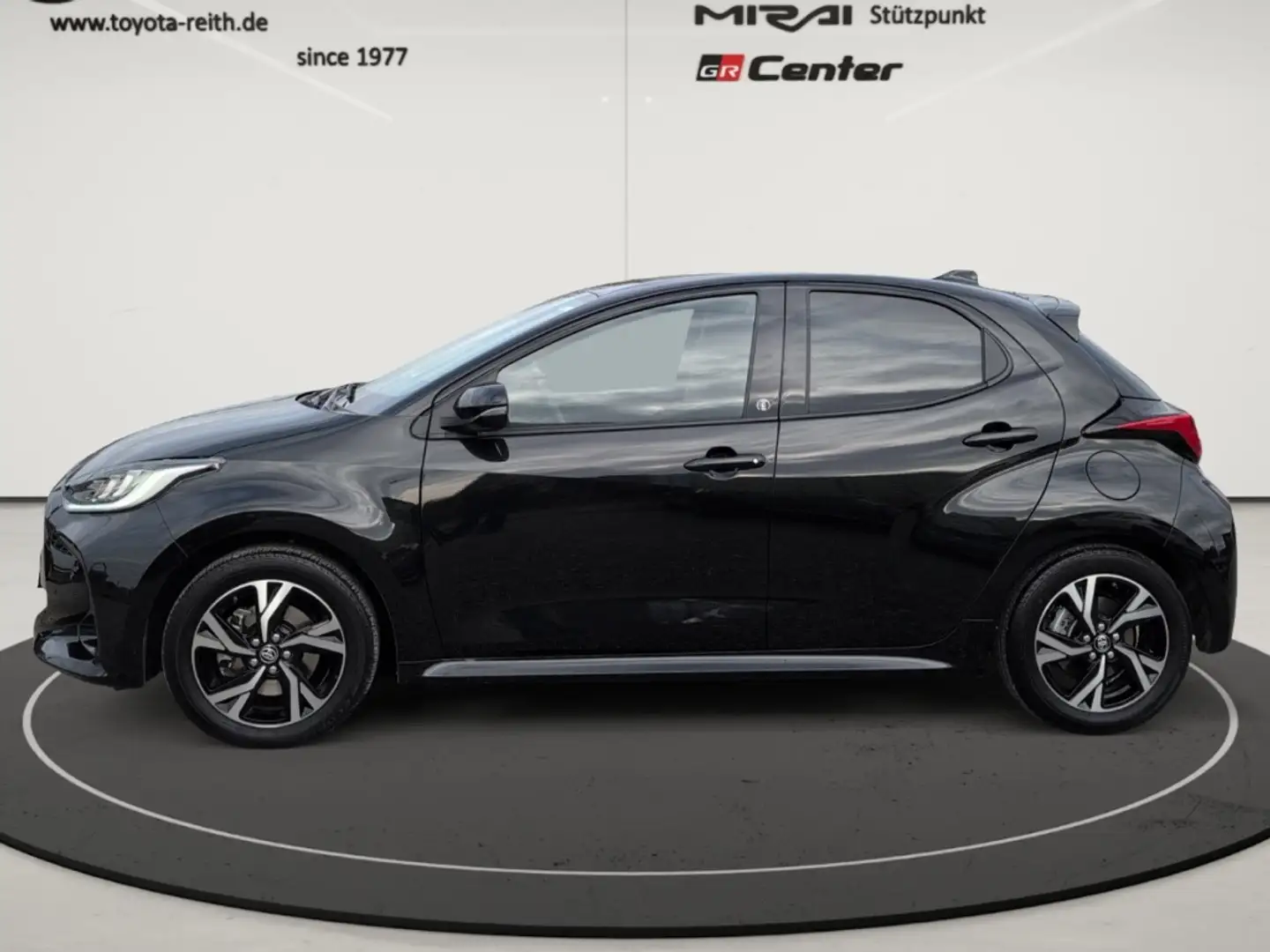 Toyota Yaris Hybrid Team Deutschland 1.5 Dual-VVT-iE LED Apple Schwarz - 2