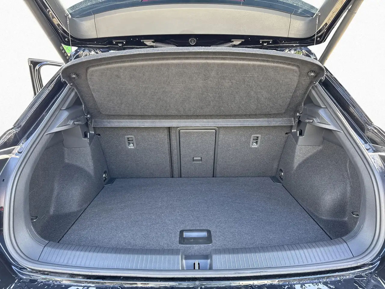 Volkswagen T-Roc R-Line 1.5 TSI 7-DSG AHK PANO, миниатюра 14