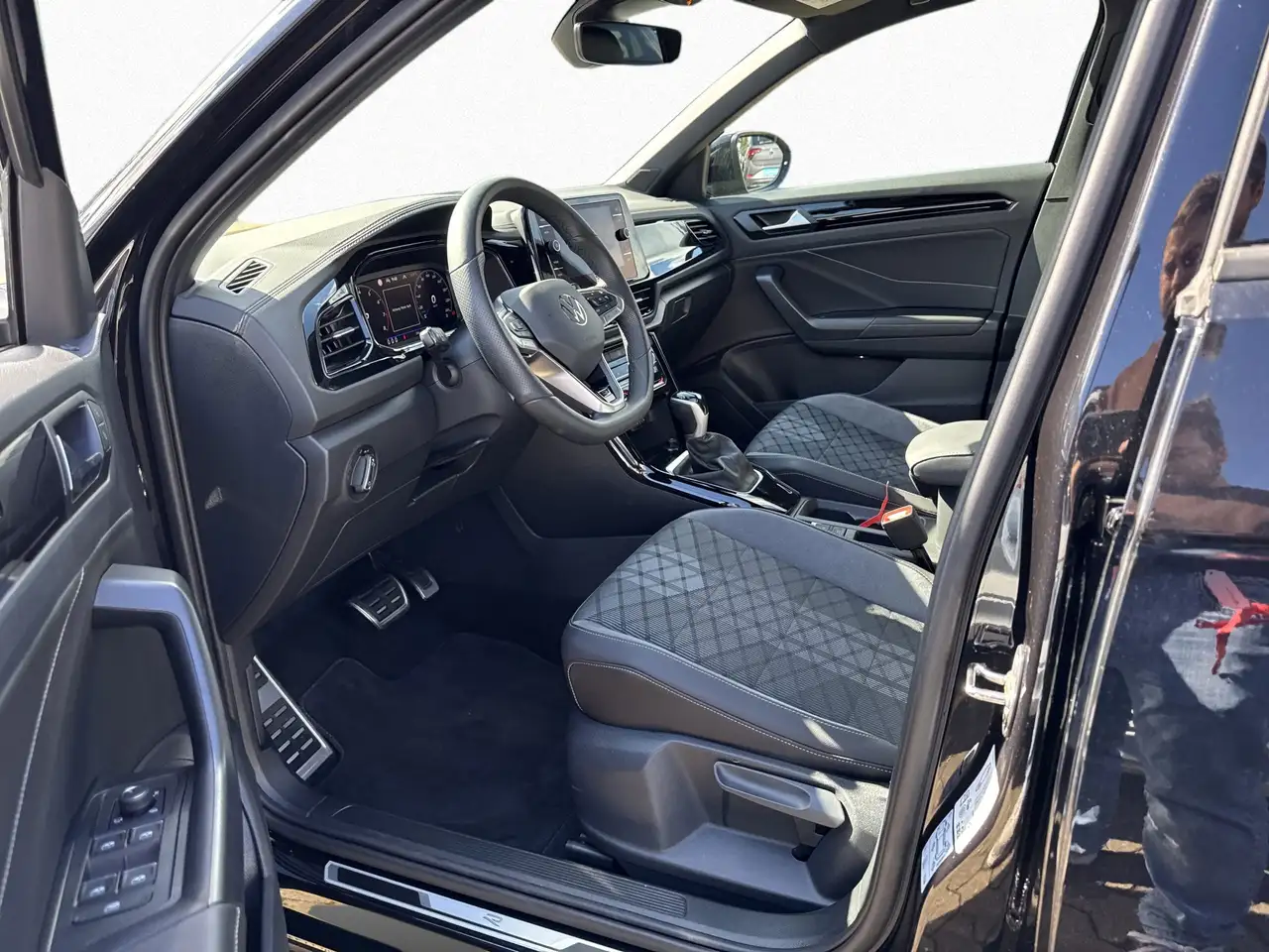 Volkswagen T-Roc R-Line 1.5 TSI 7-DSG AHK PANO, миниатюра 11