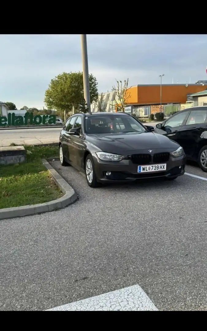 BMW 318 F31 - 2