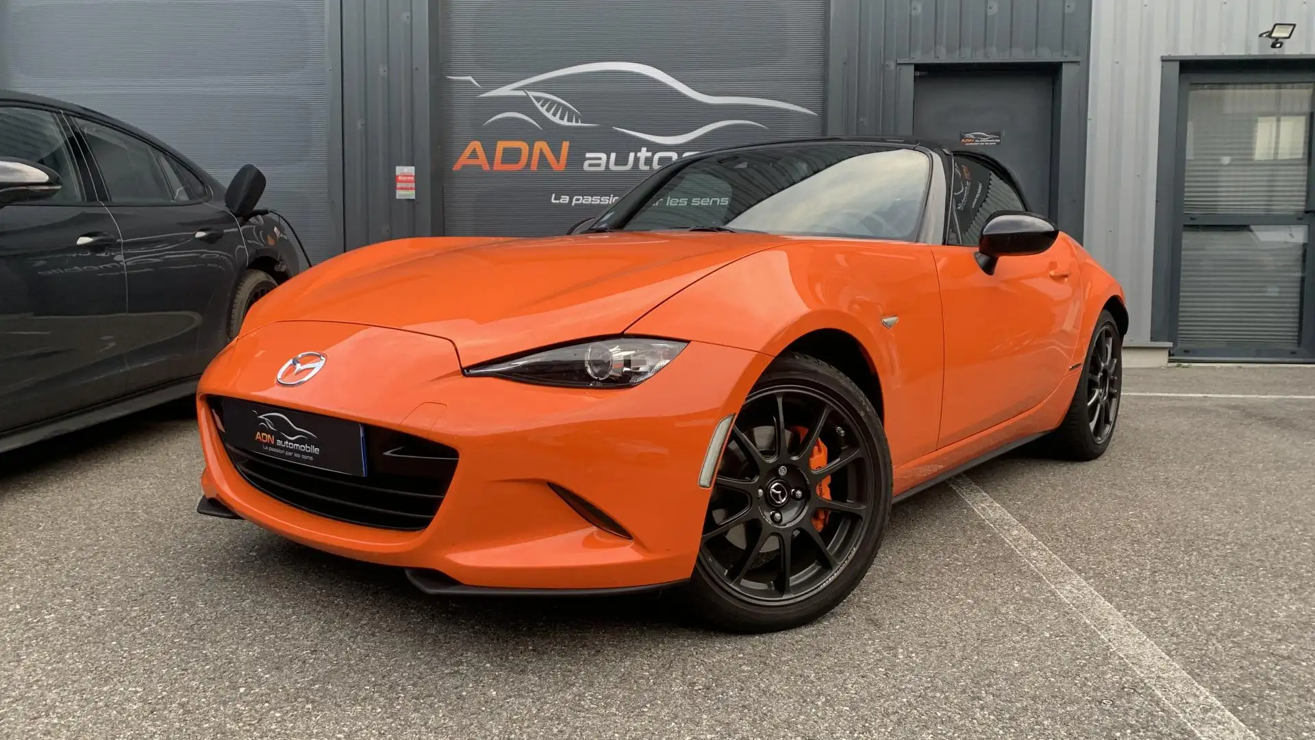 Mazda MX-5 RF 2.0 Skyactiv-G - 184 Evap 2019 - RF ND ROADSTER TOIT RIGIDE 30ème Anniversaire PHASE 1 Orange - 1