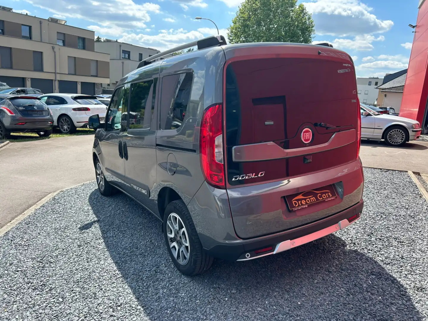 Fiat Doblo 1.6 TREKKING FULL OPTION Gris - 2