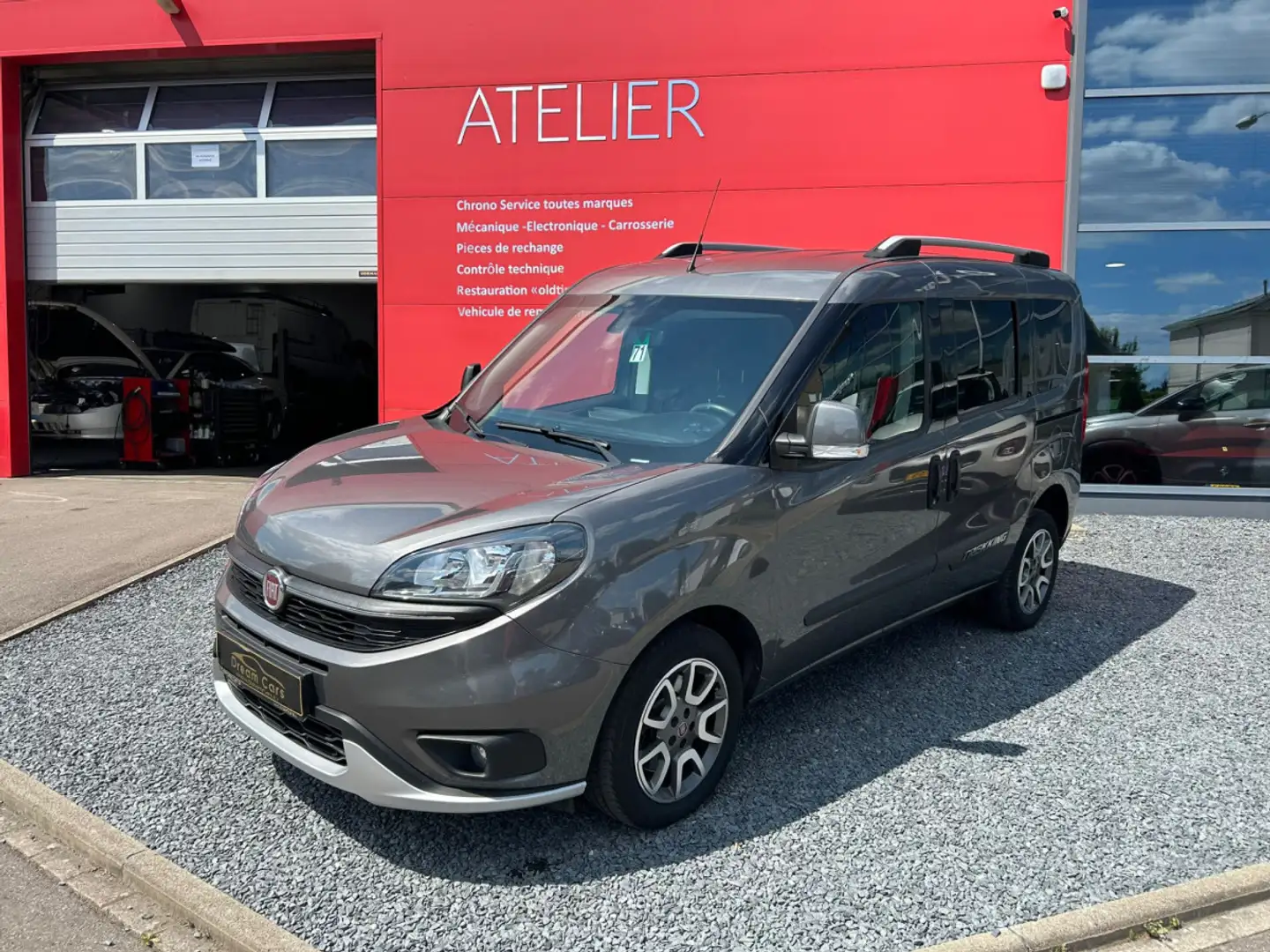 Fiat Doblo 1.6 TREKKING FULL OPTION Gris - 1