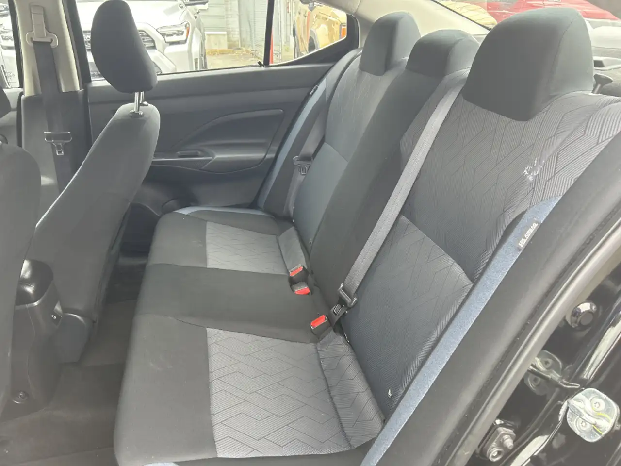 Nissan Versa photo Nissan Versa
