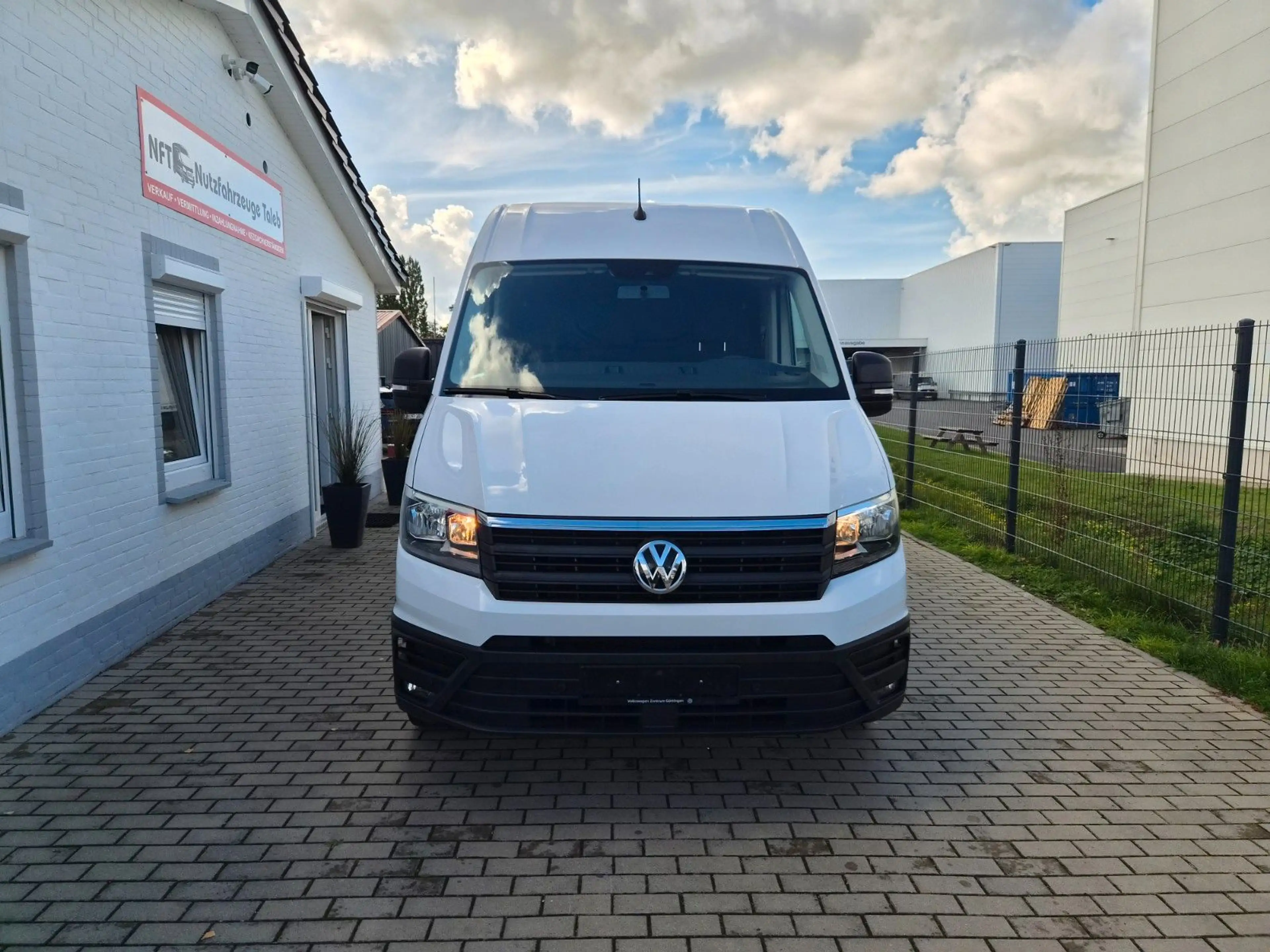 Volkswagen Crafter L2/H2/1HAND/AHK/KLIMA/TÜVNEU — photo 2