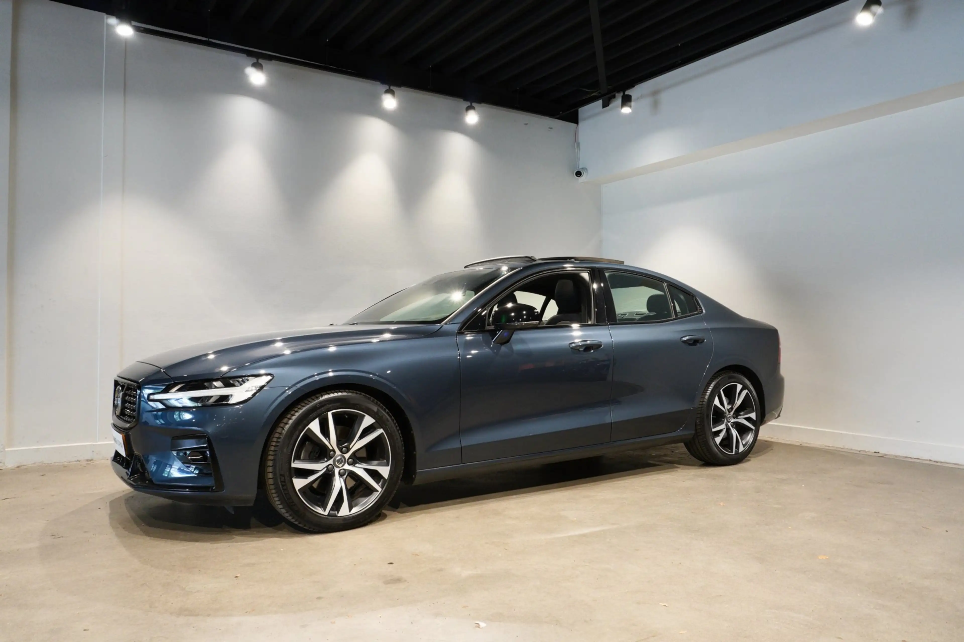 Volvo S60 2.0 B3 R-Design Pano|ACC|Stoel/stuur verwarming — photo 6