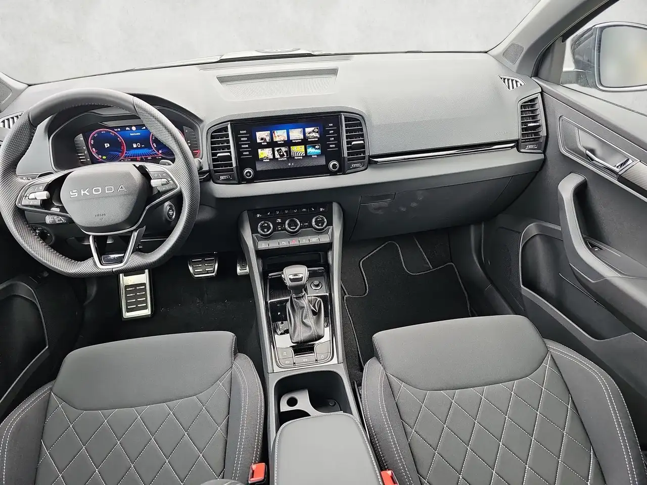 Skoda Karoq 2026 — фото 11