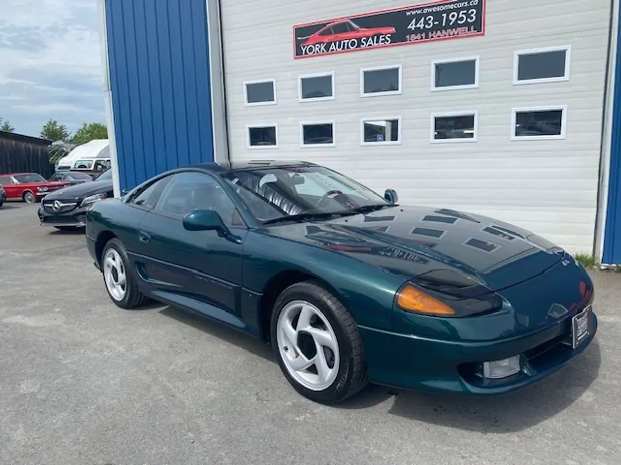 Dodge Stealth снимка Dodge Stealth