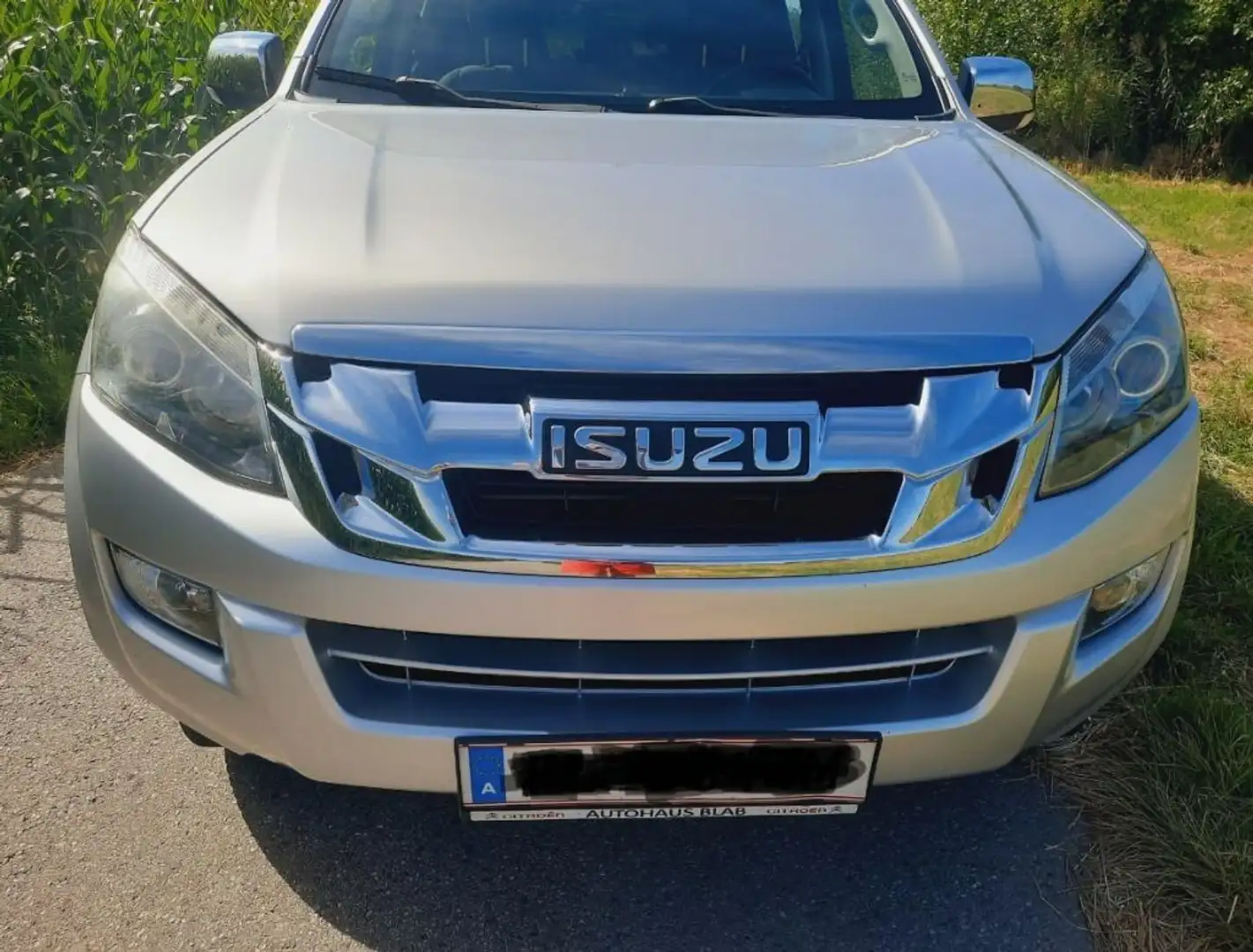 Isuzu D-Max Silber - 2