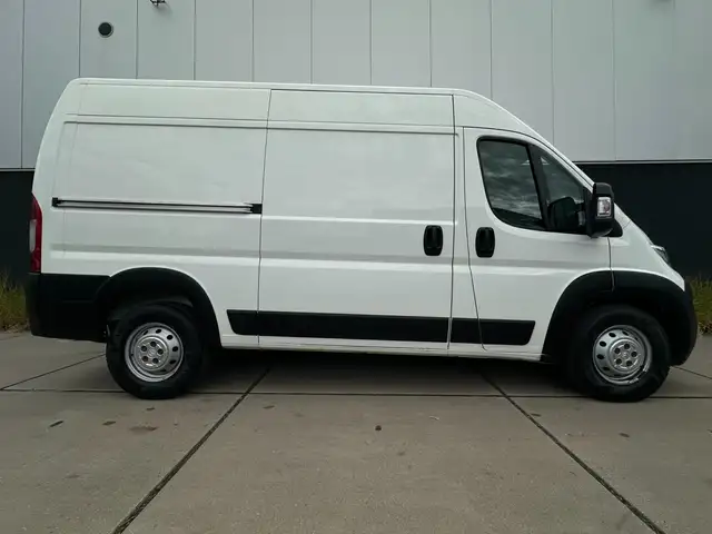 Citroen Jumper view 2