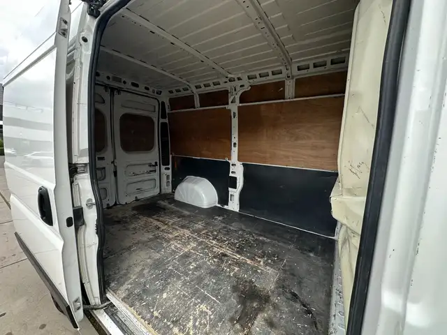 Citroen Jumper view 4