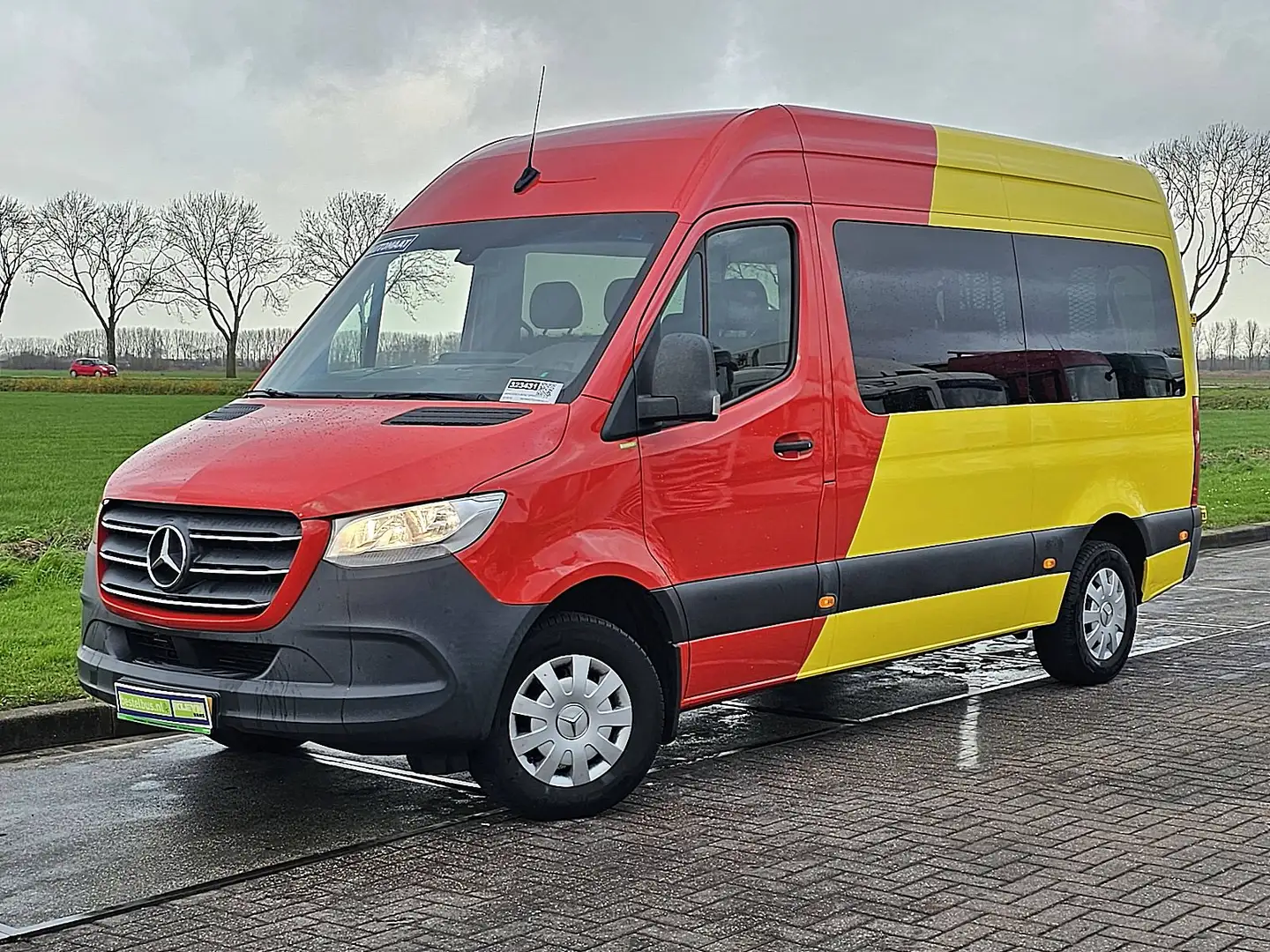 Mercedes-Benz Sprinter 316 9-pers rolstoel E6 Rood - 2