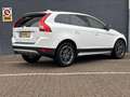 Volvo XC60 2.4 D5 AWD Momentum | Leder | Climate | Cruise | White - thumbnail 2
