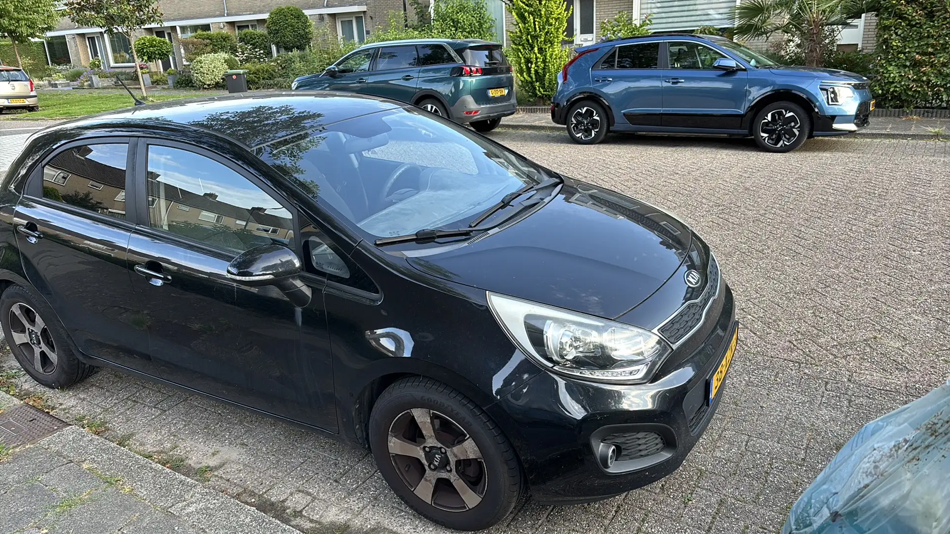 Kia Rio 1.2 CVVT Plus Pack Zwart - 2