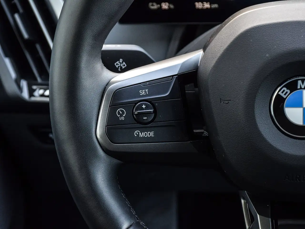BMW iX снимка BMW iX