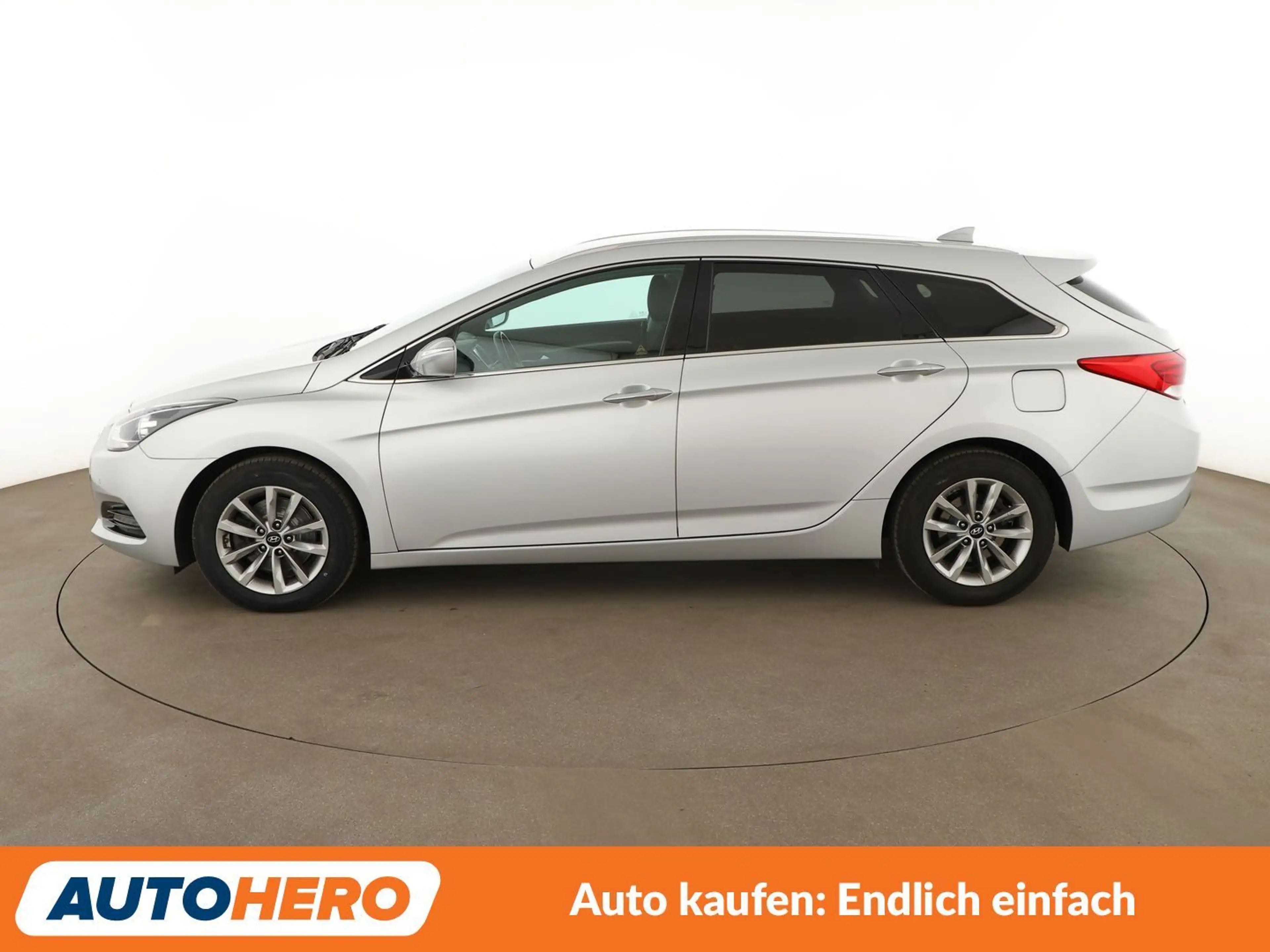 Hyundai i40 2.0 GDI Trend Aut.*NAVI*CAM*TEMPO*SHZ*ALU* — photo 3