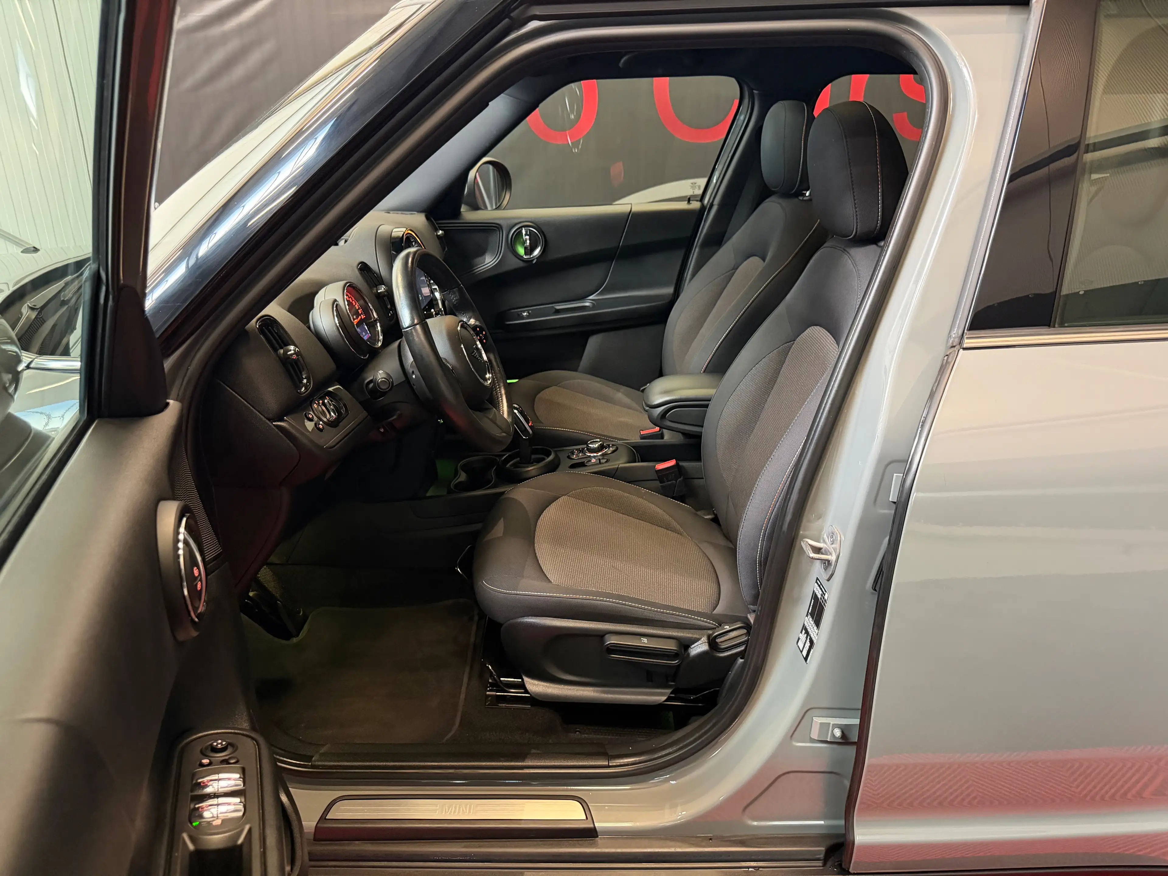 MINI Cooper Countryman 1.5A/ Panoramisch/Led/Ambi/Cc/Pdc/Zv/Carplay/ — photo 14