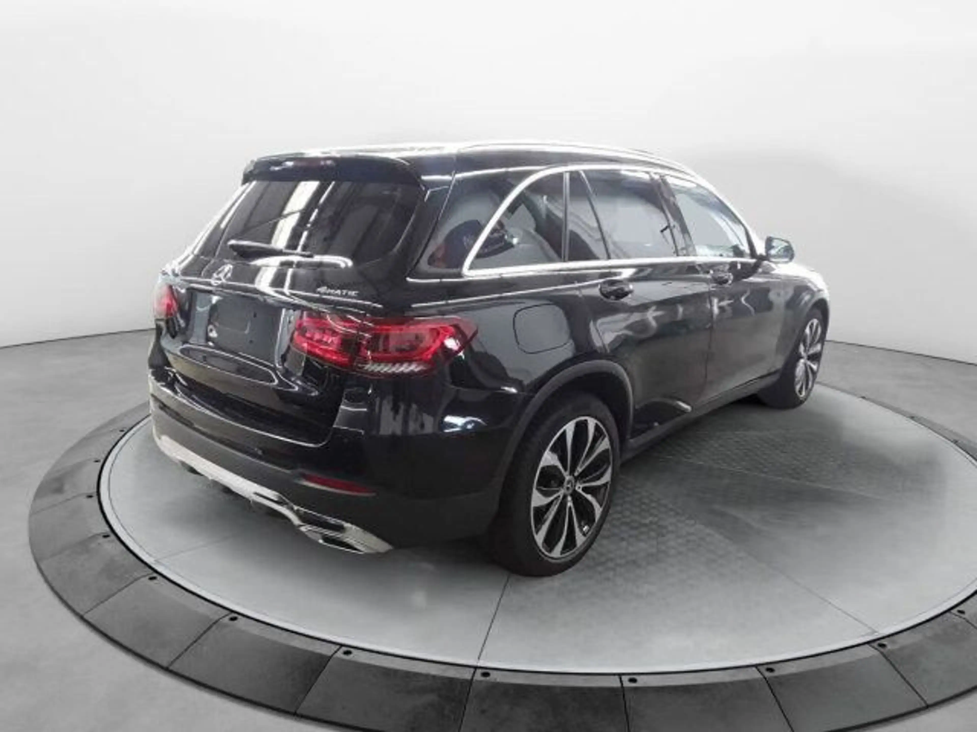 Mercedes-Benz GLC 300 d 4M 20Z*WIDE*DISTR+*MBEAM*360*LEDER*AMBI — photo 3