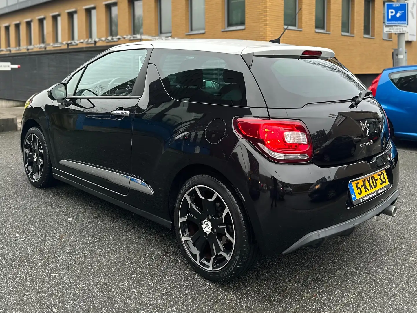 Citroen DS3 DS3 1.6 e-HDi Business Navi Zwart - 2