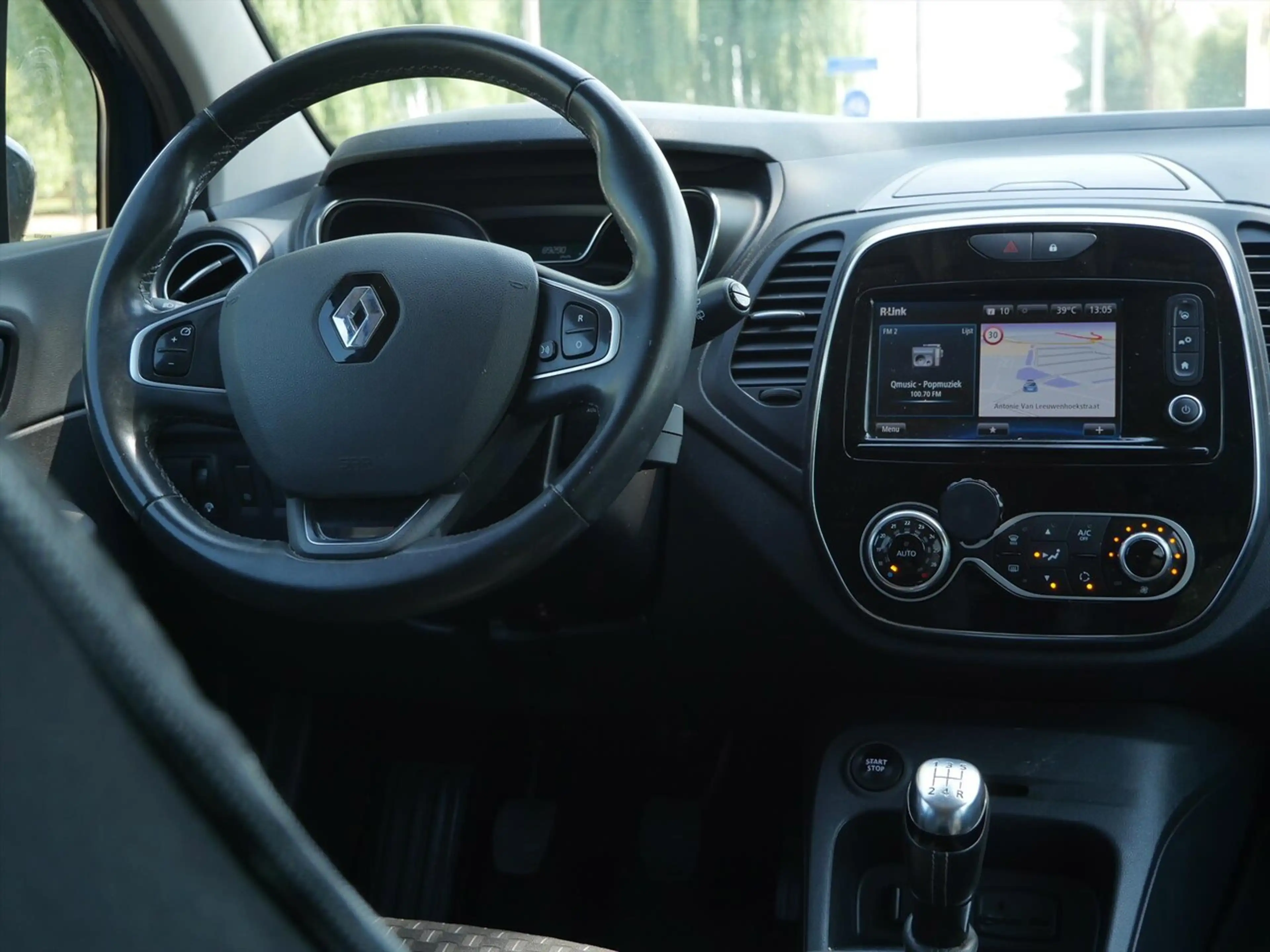 Renault Captur 0.9 TCe Intens — photo 8