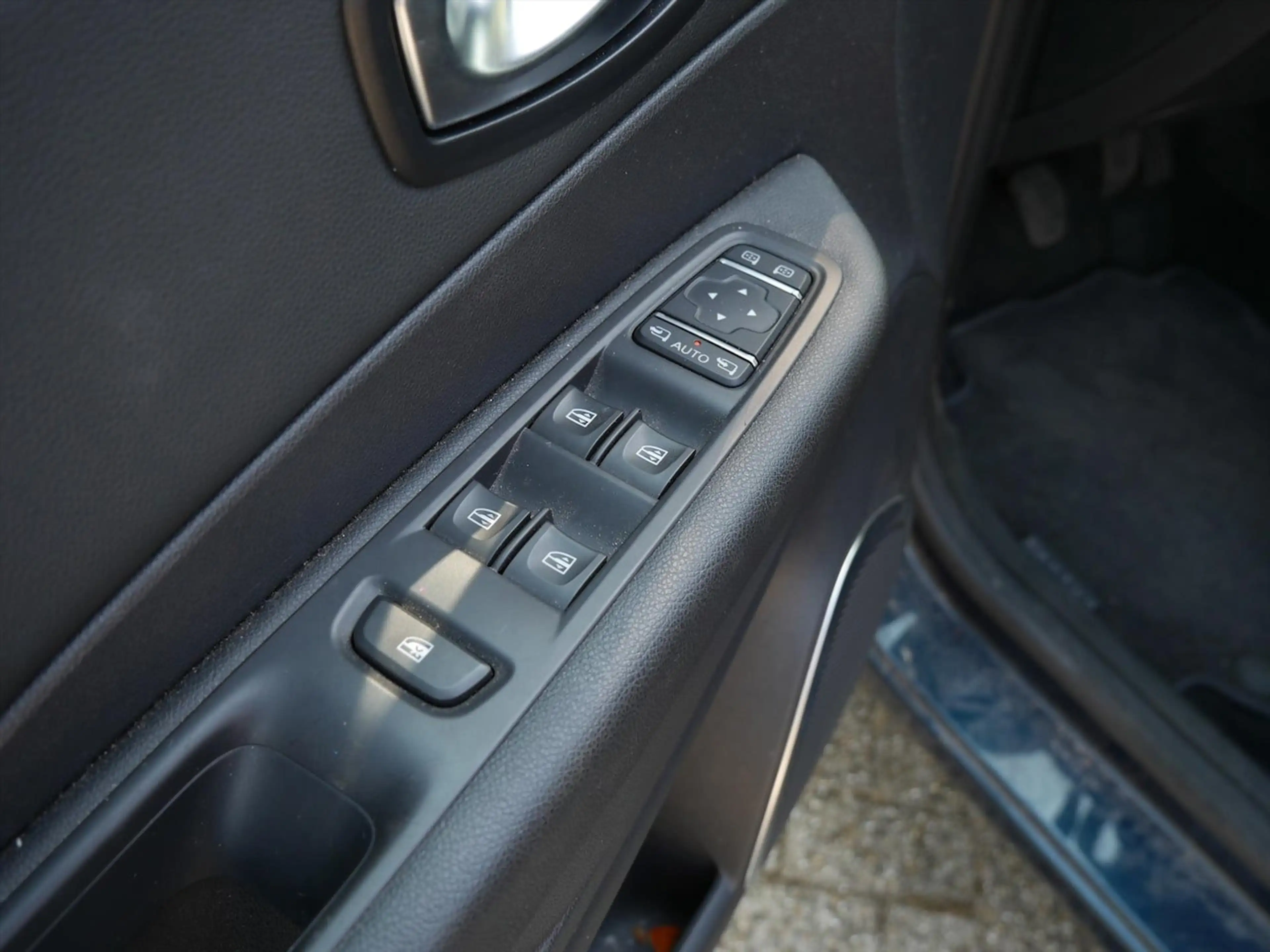 Renault Captur 0.9 TCe Intens — photo 14