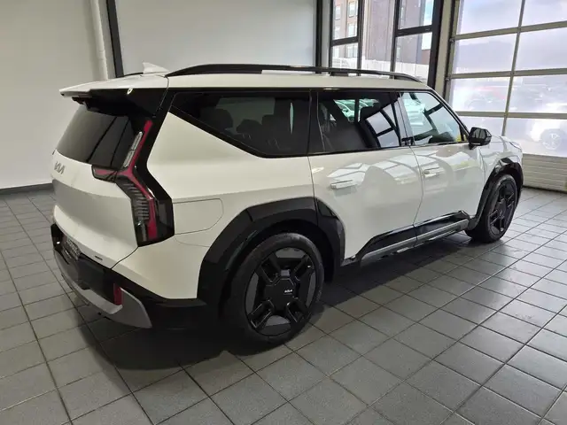 Kia Ev9 view 5