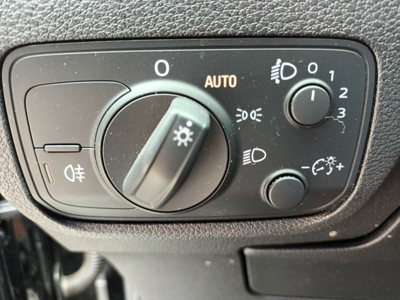 Audi Q2 SPORT NAVI+SHZ+WR+GARANTIE!! — photo 9