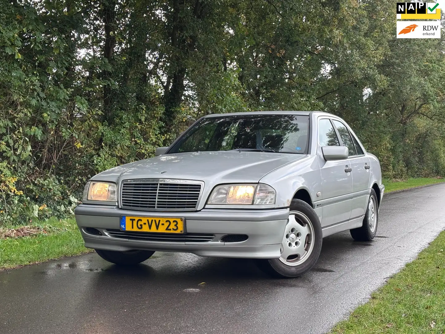 Mercedes-Benz C 180 Esprit | Nu € 1.975,-!!! Grijs - 1